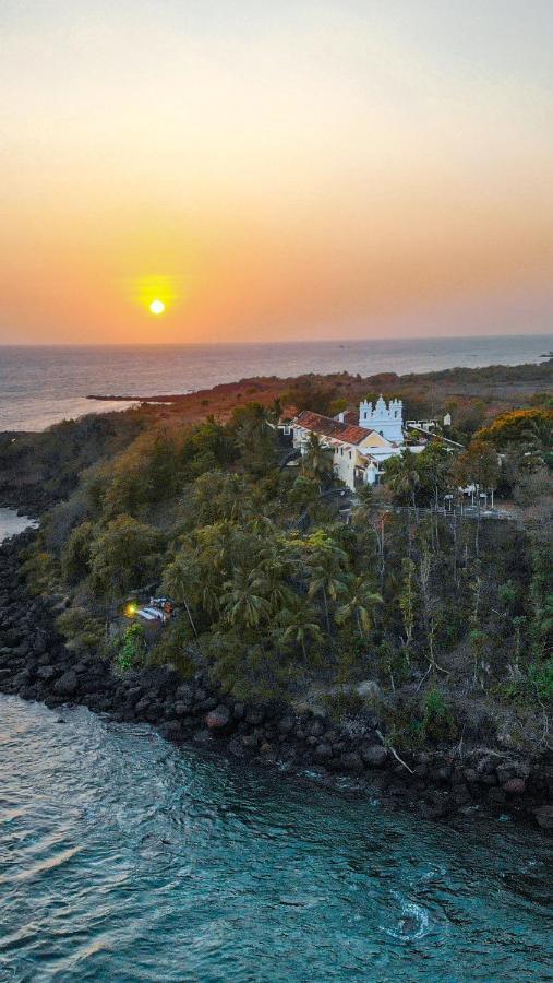 Fort Tiracol Heritage Hotel Arambol Buitenkant foto